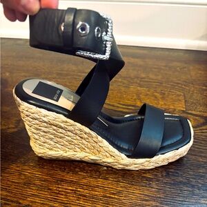 Dolce Vita Aldona platform wedge